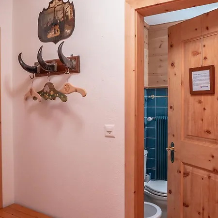 Chesa Arlas C4 By Interhome *